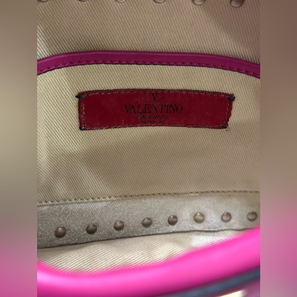 SOLD Pink Valentino Rockstud Crossbody Bag 💗 - Picture 9 of 13